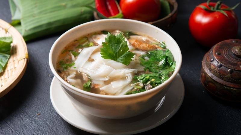 Khám phá những quán ăn sáng nổi bật tại quận 9, mang đến cho bạn những lựa chọn tuyệt vời để bắt đầu một ngày mới đầy năng lượng.