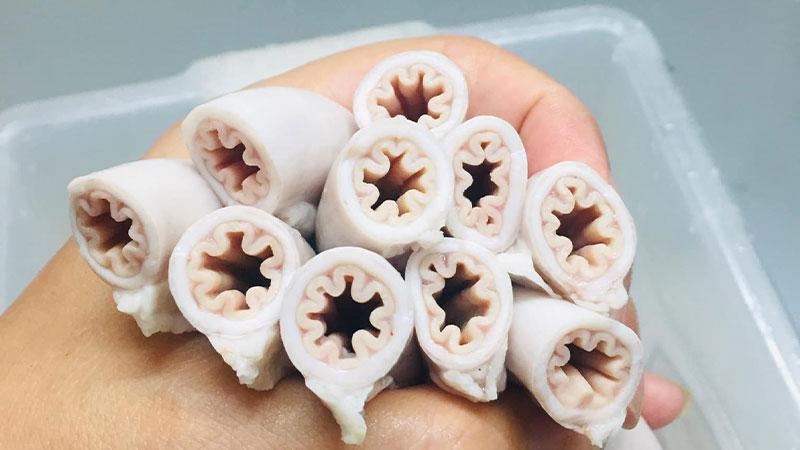 Lòng se điếu là gì? Giá trị của lòng se điếu ra sao? Cách luộc lòng se điếu sao cho đúng chuẩn và ngon nhất.