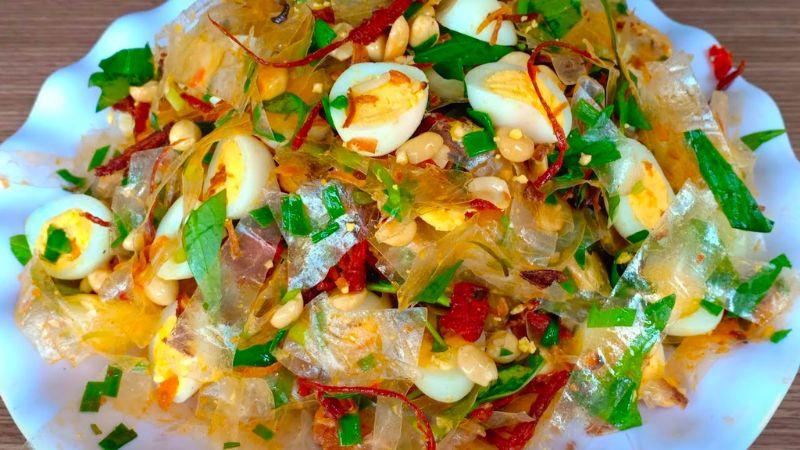 Mẹ có thể ăn bánh tráng trộn khi đang cho con bú không? Đây là câu hỏi mà nhiều mẹ bỉm sữa đặt ra. Hãy cùng khám phá xem món ăn này có phù hợp với chế độ dinh dưỡng của mẹ trong giai đoạn cho con bú hay không.