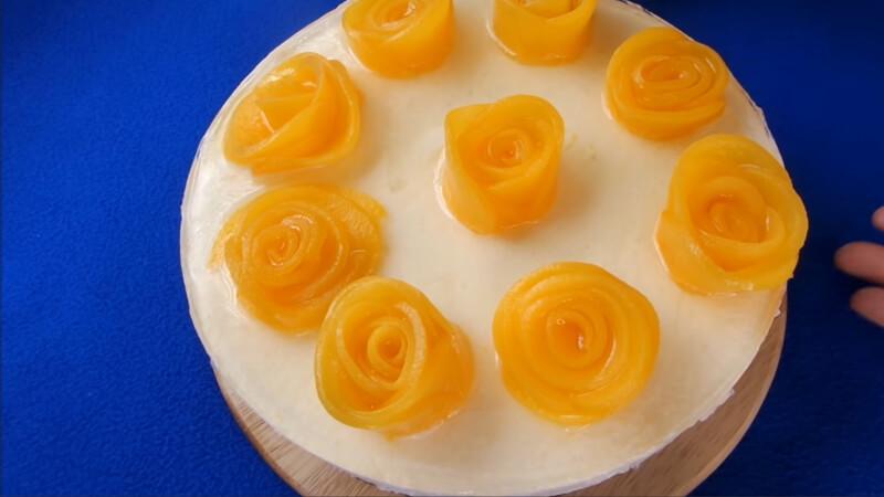 Khám phá 2 công thức làm bánh mousse đào tuyệt vời, béo ngậy mà không cần đến lò nướng, dễ thực hiện tại nhà.