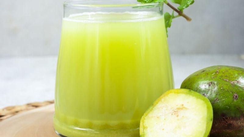 Cóc tươi ngon, dễ dàng mua về và chế biến thành một ly nước ép vừa ngon miệng lại hỗ trợ giảm cân và làm đẹp da, hương vị khiến ai cũng say mê.