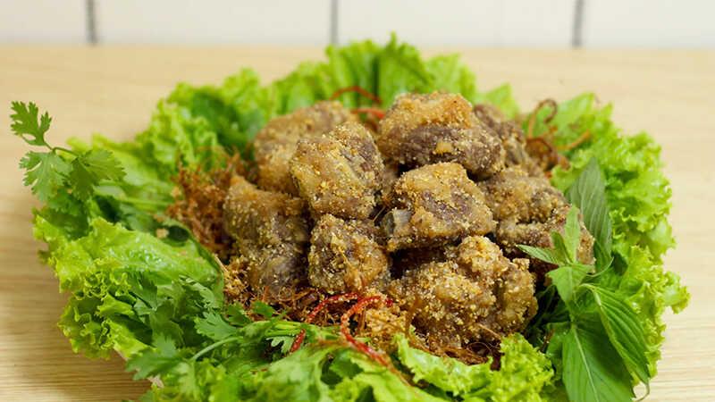 Khám phá công thức sườn non rang muối với hương vị mới lạ, đậm đà và cực kỳ hấp dẫn, chắc chắn sẽ làm bạn mê mẩn ngay từ lần thử đầu tiên.