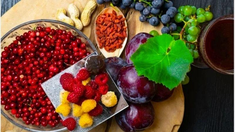 Resveratrol là gì? Nó có tác dụng như thế nào trong việc chăm sóc da?