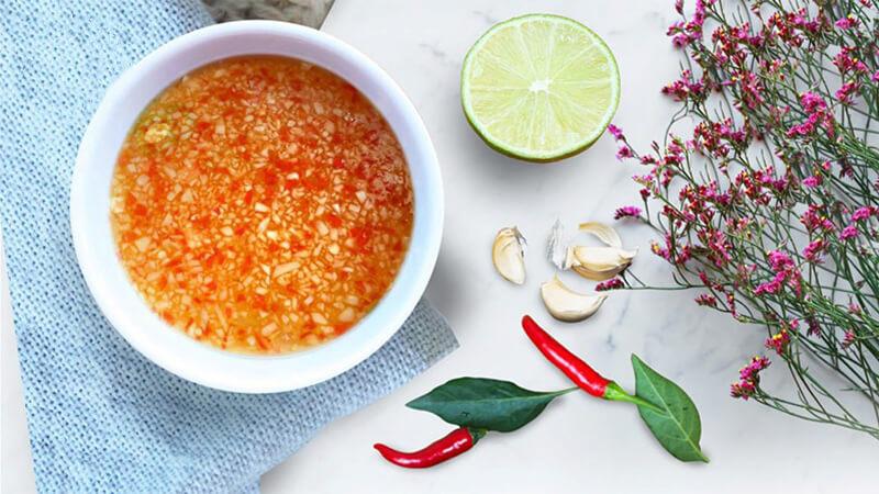 Khám phá hai công thức pha nước mắm chấm bún chả nem chuẩn vị Hà Nội