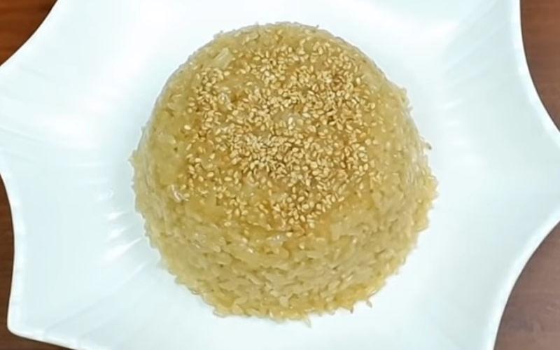Khám phá cách làm món chè con ong ngọt ngào, đặc trưng trong dịp Tết Nguyên Đán, để tạo nên món ăn tinh tế, hấp dẫn cho gia đình bạn.