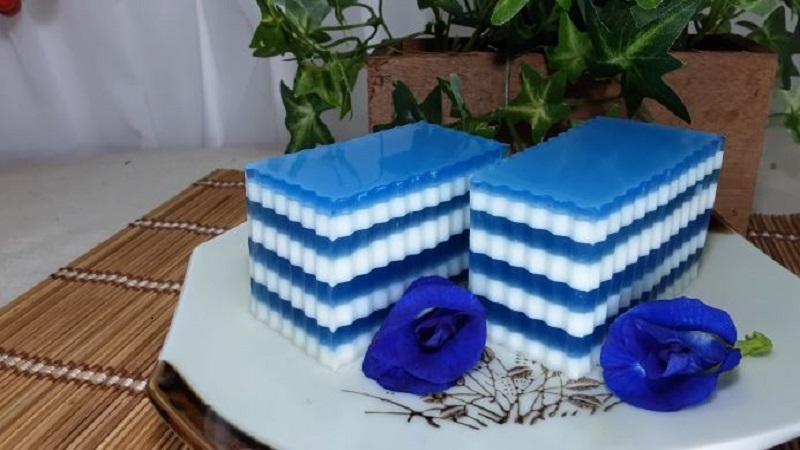 Hướng dẫn làm rau câu hoa đậu biếc giòn tan, màu sắc tuyệt đẹp, dễ làm tại nhà