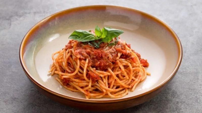 Cách chế biến mỳ Spaghetti gà chuẩn vị Ý dành tặng người thân yêu