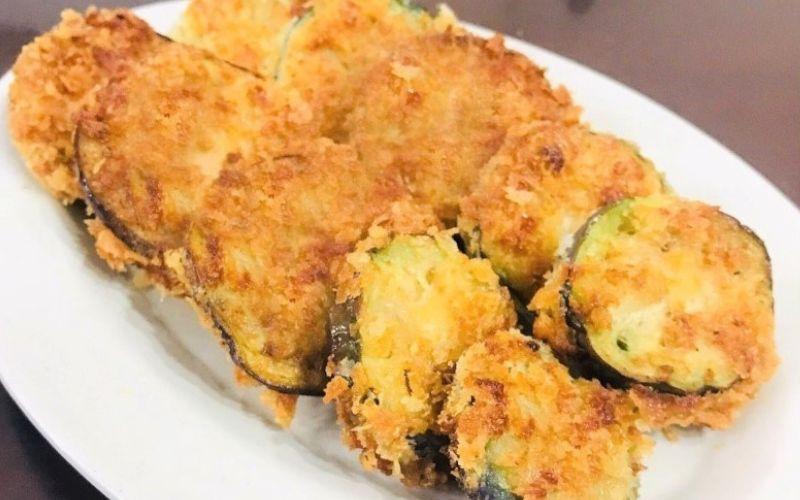 Khám phá công thức cà tím chiên giòn, mang lại hương vị tuyệt vời, hoàn hảo cho mọi bữa ăn.