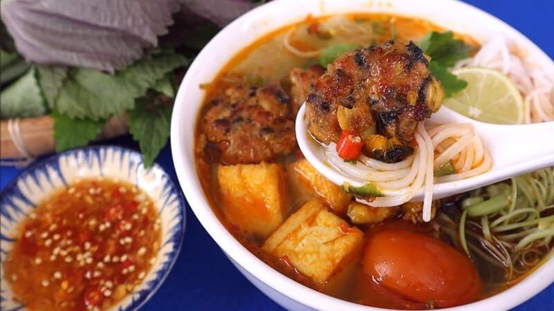 Bí quyết nấu bún ốc tuyệt vời cho bữa sáng, đơn giản mà đầy hấp dẫn