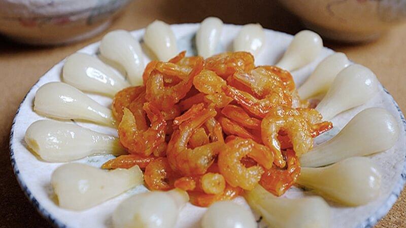 Cùng khám phá những món ăn ngon từ củ kiệu đơn giản mà hấp dẫn, dễ thực hiện ngay trong dịp Tết. 