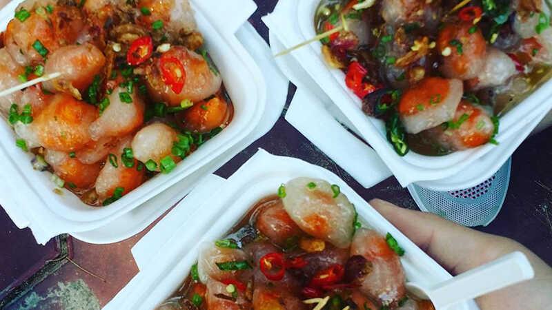 Khi du lịch Bình Thuận, đừng quên thưởng thức những món ăn đặc sắc nơi đây.