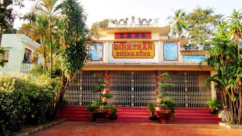 Lễ hội Đình Thần Dương Đông là một sự kiện văn hóa đầy ý nghĩa, nổi bật với những nét đặc sắc riêng, thể hiện sự tôn kính đối với thần linh và giá trị truyền thống của cộng đồng địa phương.