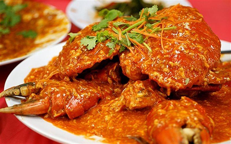 Hướng dẫn làm món cua sốt ớt cay đúng điệu, đặc sản nổi bật của Singapore, mang đến trải nghiệm ẩm thực độc đáo cho gia đình.