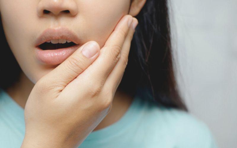 Khám phá những phương pháp hiệu quả để mở miệng sau khi nhổ răng khôn