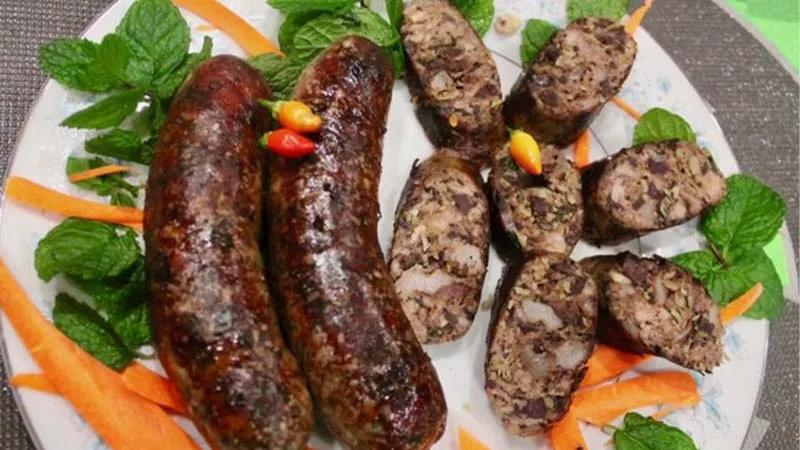 Cách làm dồi sả chiên ngon tuyệt vời để ăn kèm với cháo lòng.