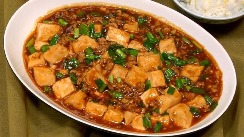 Khám phá cách chế biến đậu hũ Tứ Xuyên với hương vị đậm đà, đặc trưng của ẩm thực Trung Hoa ngay tại gian bếp nhà mình.