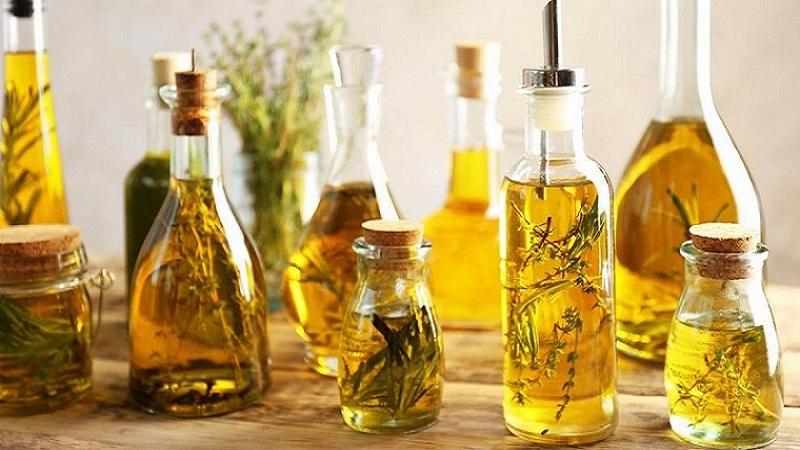 Dầu cây rum (safflower oil) là gì? Những lợi ích tuyệt vời, cách sử dụng hiệu quả và những lưu ý khi áp dụng