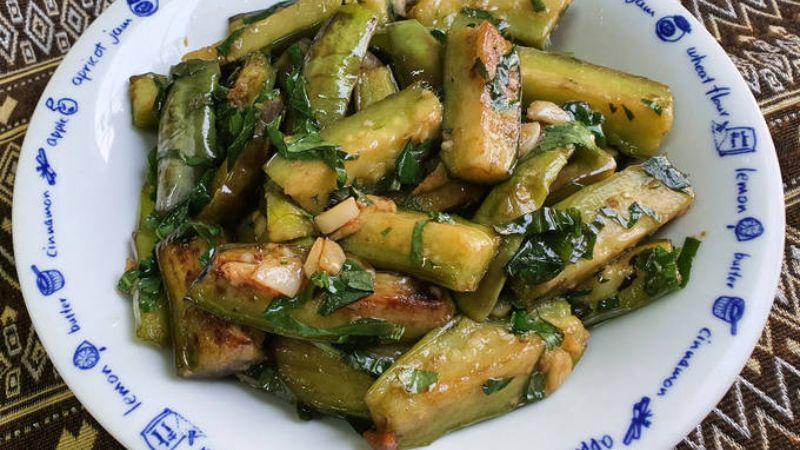Khám phá những món cà tím xào thơm ngon và bổ dưỡng cho cả gia đình
