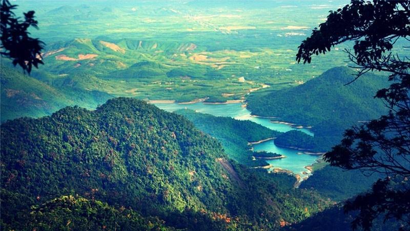 Khám phá những bí quyết du lịch vườn quốc gia Bạch Mã 2021 chi tiết nhất, với những trải nghiệm tuyệt vời mà bạn không thể bỏ lỡ.