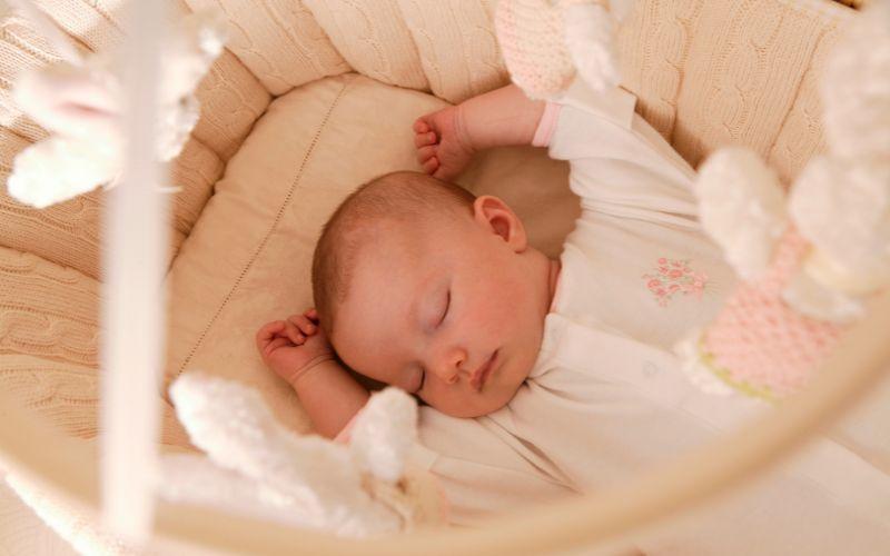 Hơn 100 tên gọi cho bé gái bắt đầu bằng chữ Q, vừa duyên dáng lại vừa ý nghĩa, là những lựa chọn tuyệt vời cho các bậc phụ huynh yêu thích sự tinh tế và sâu sắc.