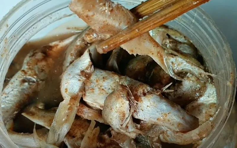 Khám phá cách làm mắm chua thơm ngon, đặc sản miền Tây nổi bật
