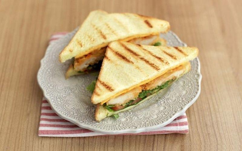 Khám phá những công thức sandwich gà đầy sáng tạo cho bữa sáng dinh dưỡng
