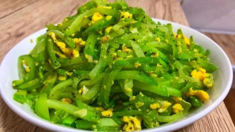 Khám phá món su su xào trứng dễ làm nhưng cực kỳ đưa cơm