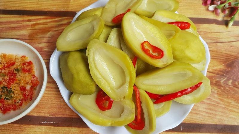 Khám phá những món ăn thú vị từ xoài non, dễ làm và vô cùng hấp dẫn, phù hợp cho những ai yêu thích sự mới lạ trong ẩm thực.