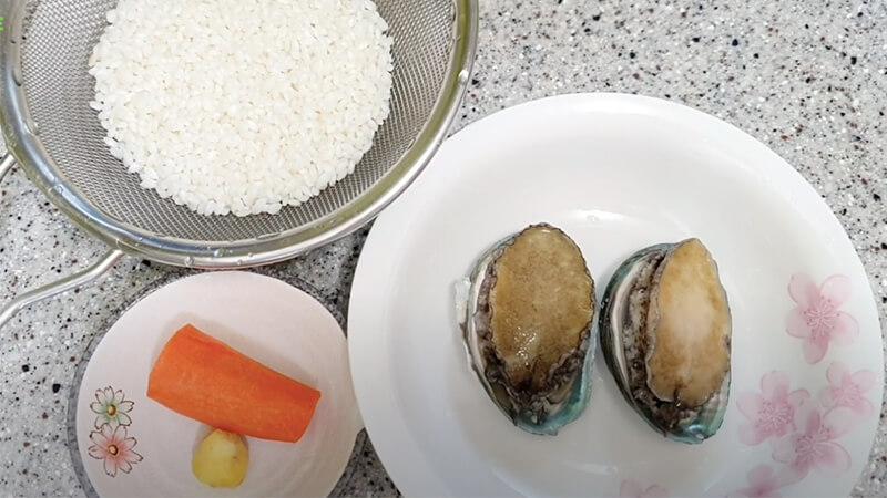Hướng dẫn nấu cháo bào ngư ngon miệng, bổ dưỡng và dễ ăn cho trẻ em