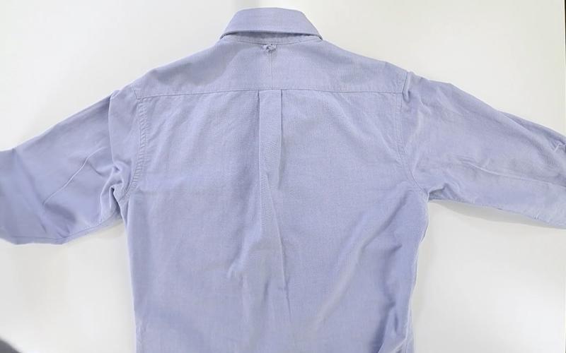 Kỹ thuật gấp áo sơ mi gọn gàng, không lo bị nhăn
