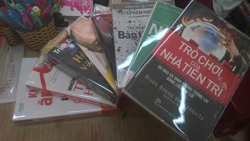Làm sao để bảo vệ sách khỏi hư hỏng và mối mọt, giữ chúng luôn mới mẻ?
