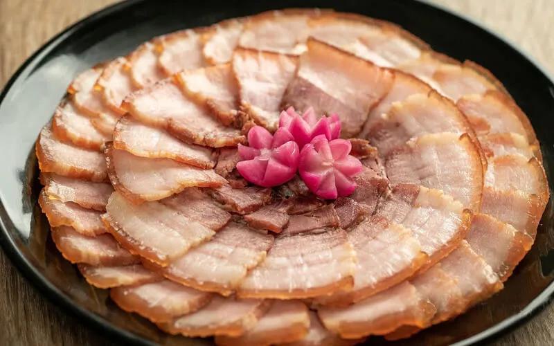 Cách chế biến thịt heo ngâm nước mắm giòn ngon đúng chuẩn miền Trung
