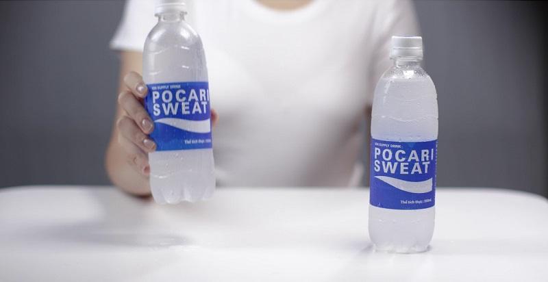 Pocari Sweat giúp bổ sung nước và khoáng chất cho cơ thể nhanh chóng, mang lại hiệu quả gấp đôi so với nước thường, phục hồi cơ thể sau mỗi hoạt động vận động.