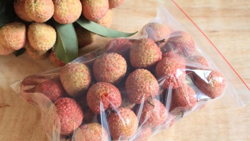 Cách bảo quản vải thiều lâu dài mà vẫn giữ được sự tươi ngon, mọng nước