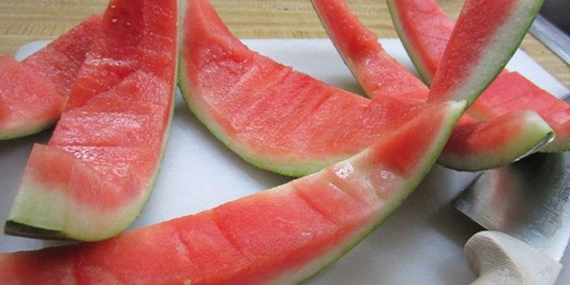 Khám phá món vỏ dưa hấu xào nấm hấp dẫn, ngon khó tin