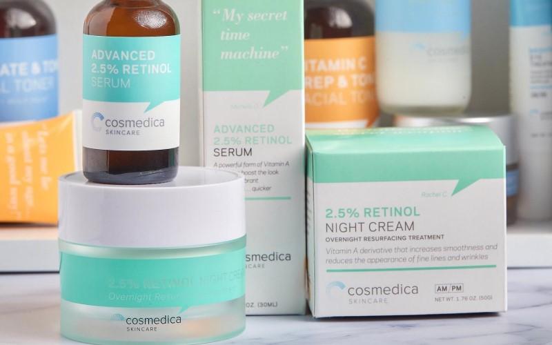Khám phá khả năng cấp nước và dưỡng ẩm tuyệt vời từ serum Cosmedica Pure Hyaluronic Acid, giúp da luôn căng mướt và sáng bóng.