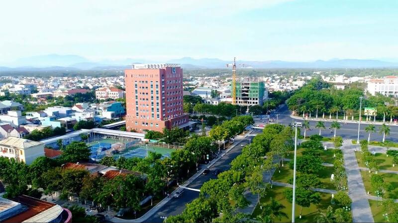 Khám phá Tam Kỳ – một điểm đến tuyệt vời không thể bỏ lỡ trong hành trình du lịch, hứa hẹn mang đến cho bạn những khoảnh khắc tuyệt vời và trọn vẹn niềm vui.