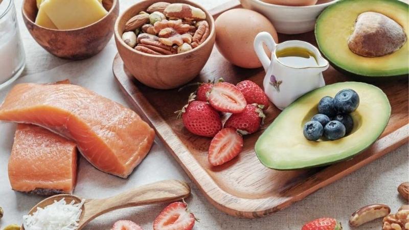 Chế độ ăn low fat và low carb khác nhau như thế nào?