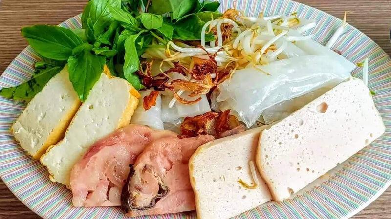 Bánh ướt có bao nhiêu calo và việc ăn quá nhiều có thể gây tăng cân không?