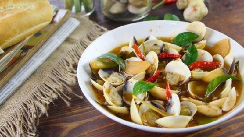 Khám phá 2 công thức làm nghêu (ngao) hấp Thái và hấp sả đậm đà hương vị cay nồng