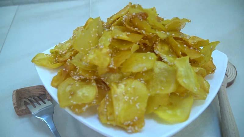 Khám phá công thức làm bánh khoai lang lắc mật ong giòn rụm, hương vị ngọt ngào khó cưỡng lại