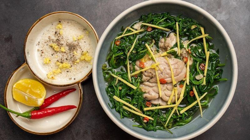 Món óc heo chưng ngải cứu không chỉ ngon miệng mà còn tốt cho sức khỏe, giúp bạn thưởng thức món ăn bổ dưỡng mà không bị ngấy.