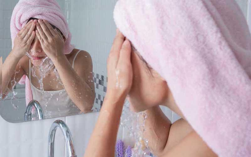 Khám phá 7 lợi ích của 'quy tắc 3 giây' trong skincare của phụ nữ Hàn Quốc, giúp làn da sáng mịn và khỏe mạnh.