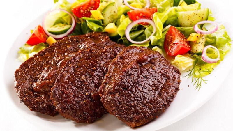 Khám phá bí quyết chế biến bò nướng ngũ vị mềm mại, thơm ngon, đầy mê hoặc từng miếng thịt.