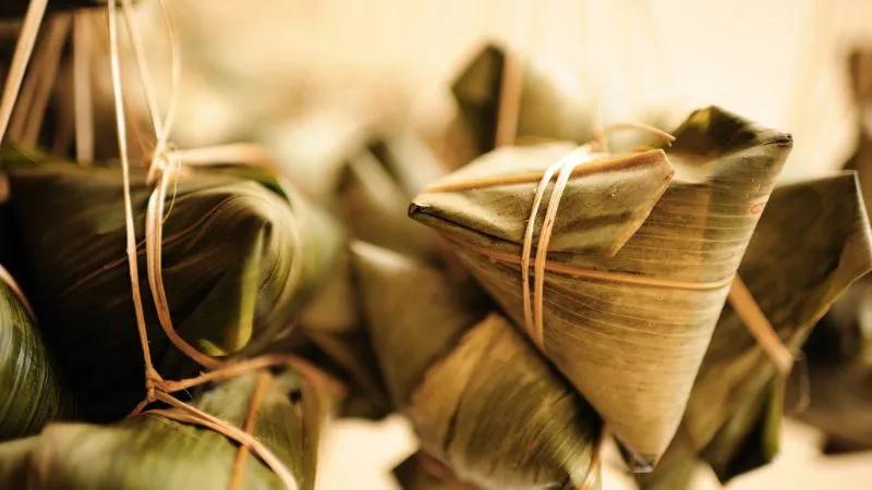 Bánh gio có tác dụng gì cho sức khỏe? Ai không nên sử dụng bánh gio?