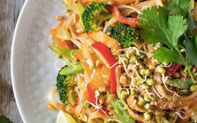 Khám phá ngay 10 công thức phở xào ngon miệng, dễ làm tại nhà, mang đến hương vị mới mẻ cho bữa ăn gia đình.