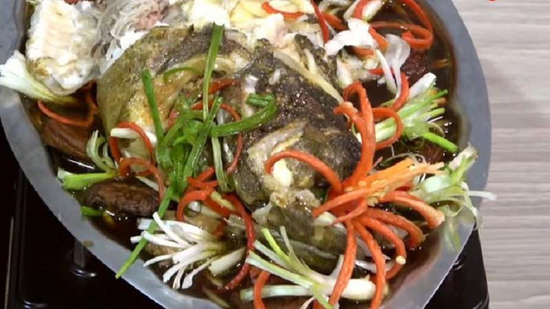 Khám phá bí quyết chế biến cá bống mú hấp Hồng Kông tuyệt vời, món ăn thơm ngon, thanh tao, lý tưởng để chiêu đãi bạn bè và gia đình.
