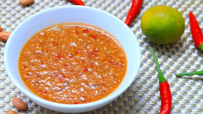 Hướng dẫn cách chế biến nước chấm đậu phộng đơn giản, phù hợp để chấm rau sống với hương vị thơm ngon khó cưỡng.