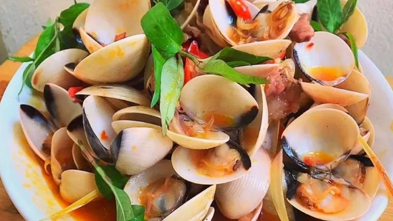 Khám phá tài nghệ nấu món ngao xào me thơm lừng, hứa hẹn mang đến hương vị tuyệt vời khó quên.