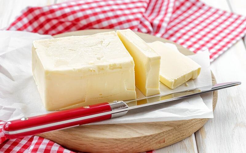 Bơ lạt và bơ mặn có sự khác biệt ra sao?